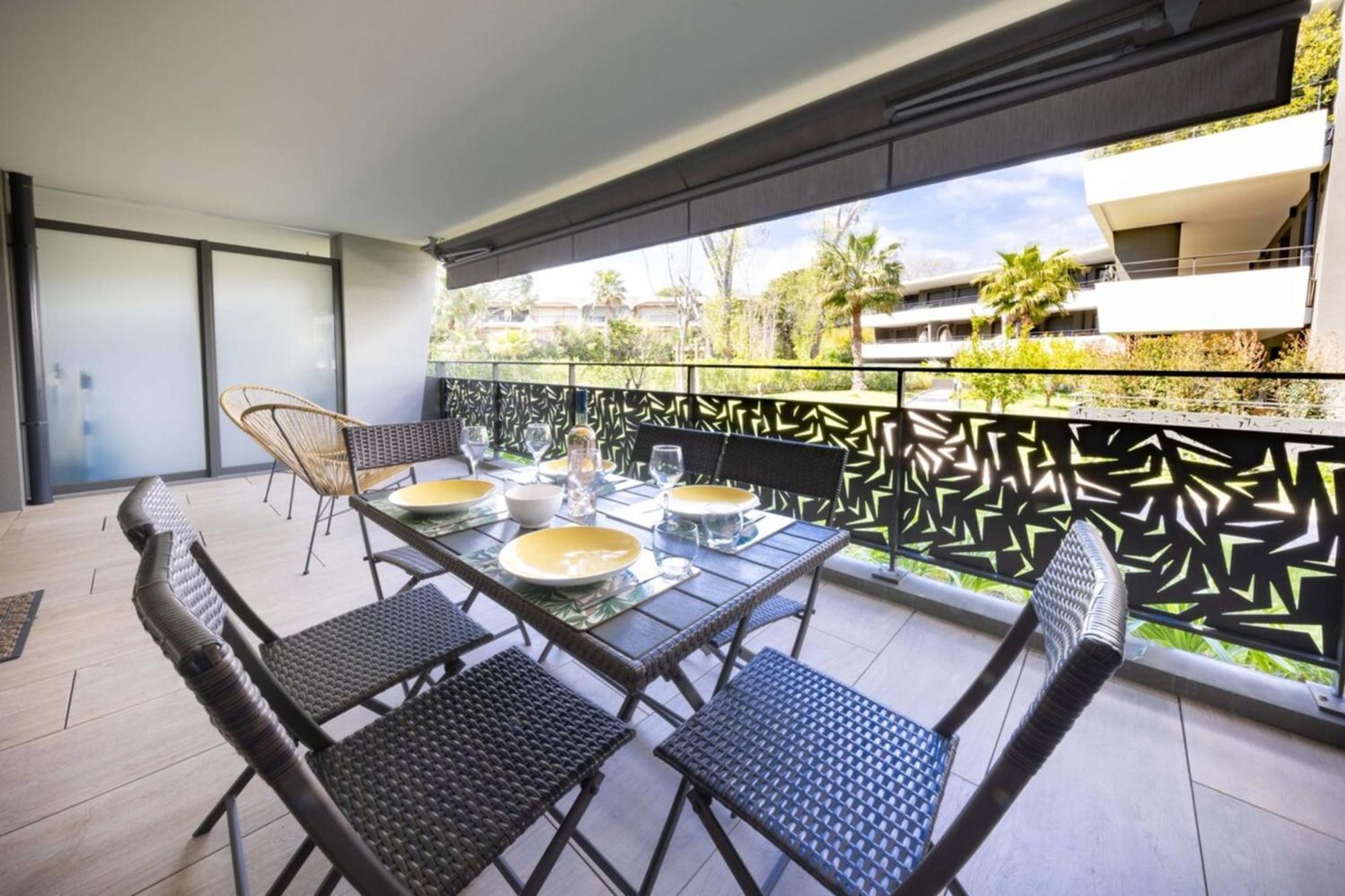 06ah - Superb Waterfront T2 - Swimming Pool * Villeneuve-Loubet