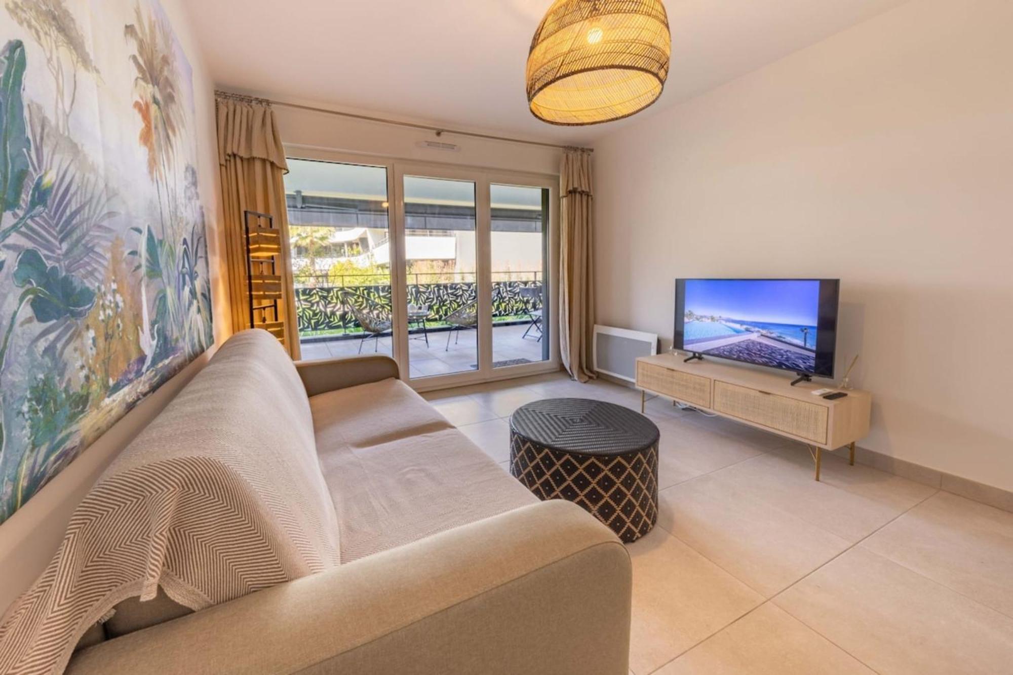 06ah - Superb Waterfront T2 - Swimming Pool * Villeneuve-Loubet