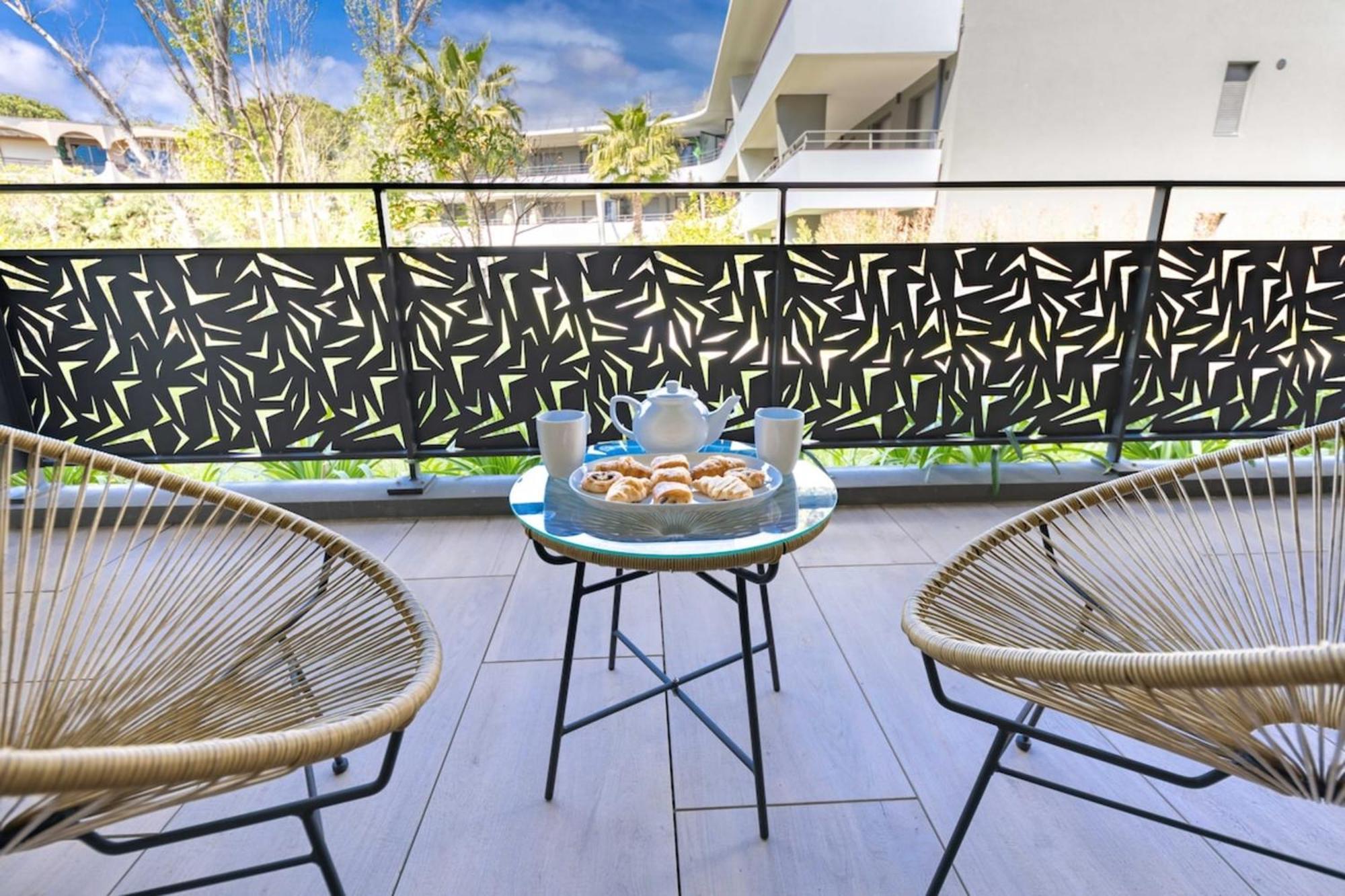 06ah - Superb Waterfront T2 - Swimming Pool * Villeneuve-Loubet